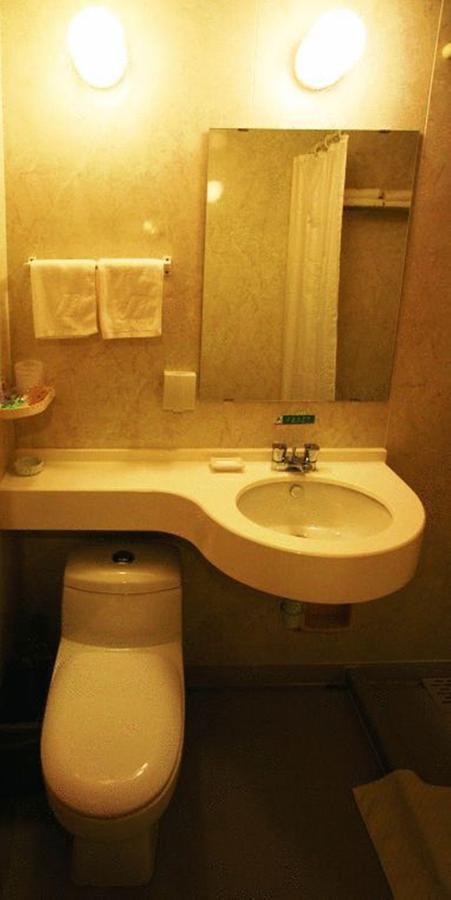 Jinjiang Inn - Wuhan Ziyang Road Luaran gambar